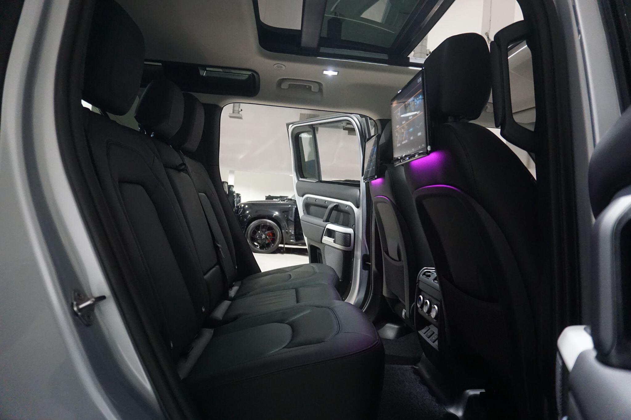 Land Rover Defender 110 2.0 P400e 15.4kWh XS Edition SUV 5dr Petrol Plug-in Hybrid Auto 4WD Euro 6 (s/s) (404 ps)